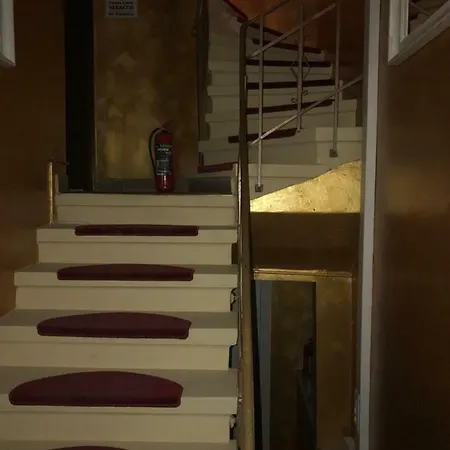 Апарт-отель Studio Cihangir