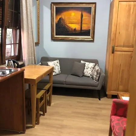 Апарт-отель Studio Cihangir *